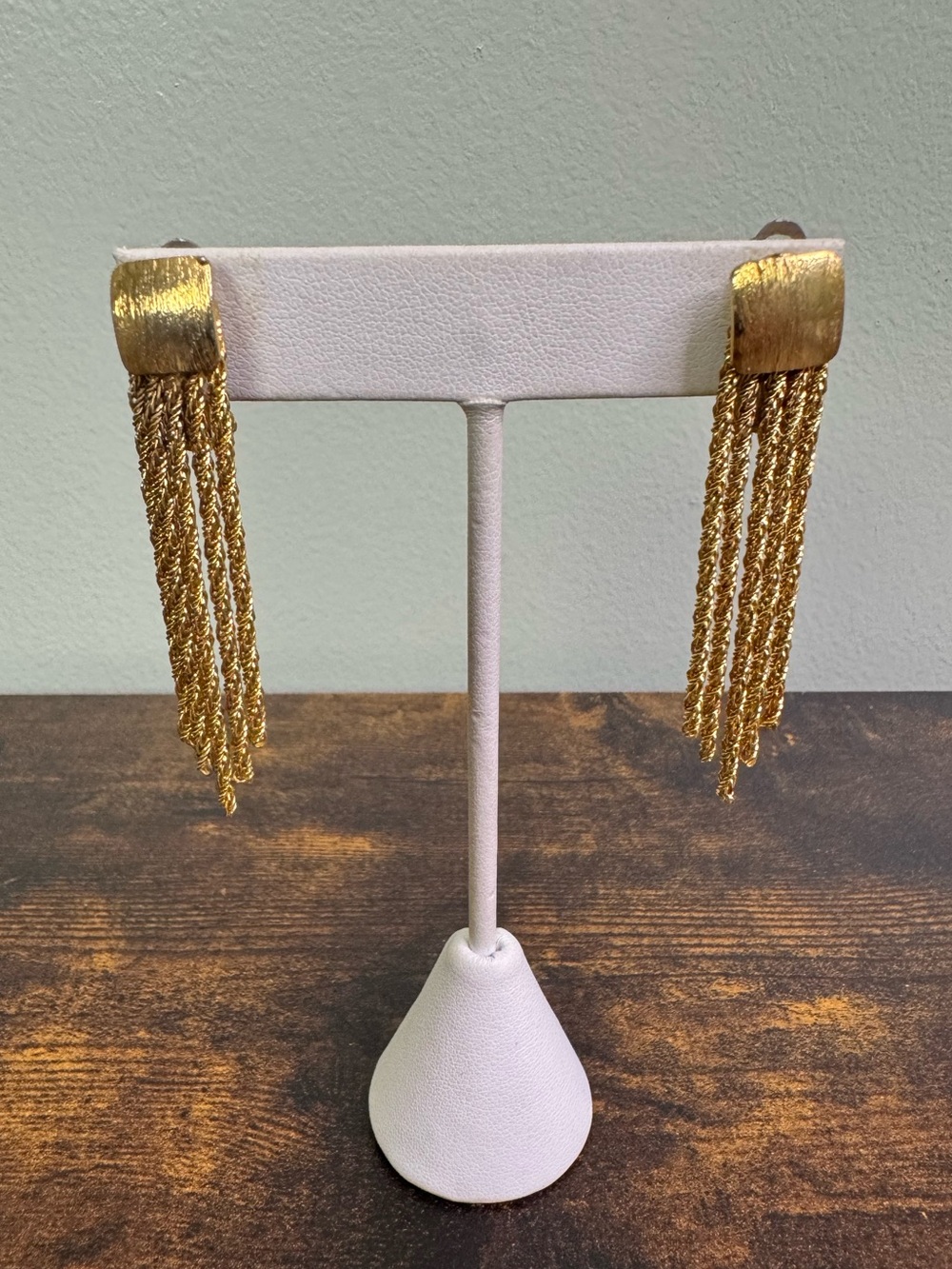 Vintage Gold Chain Tassel Drop Clip-On Earrings - Vintage